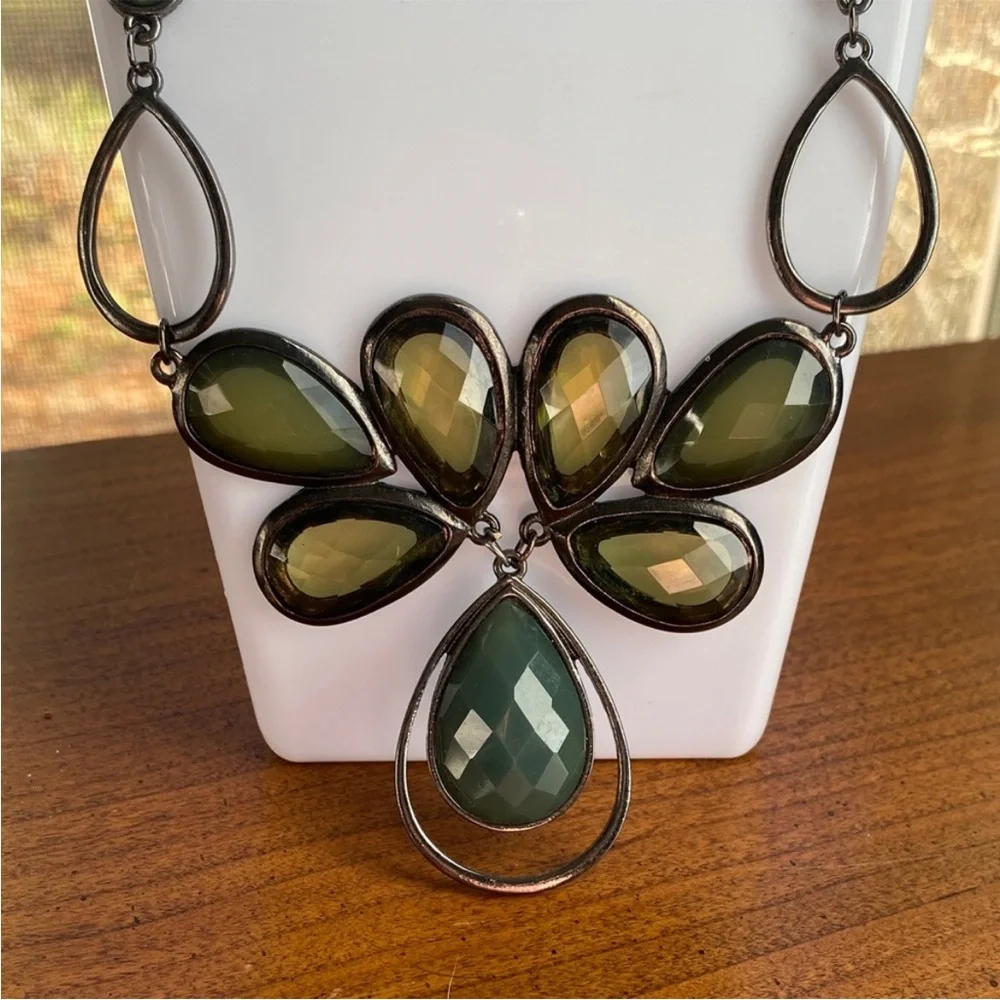 Vintage Green & Gunmetal Faceted Teardrop Statement Necklace
